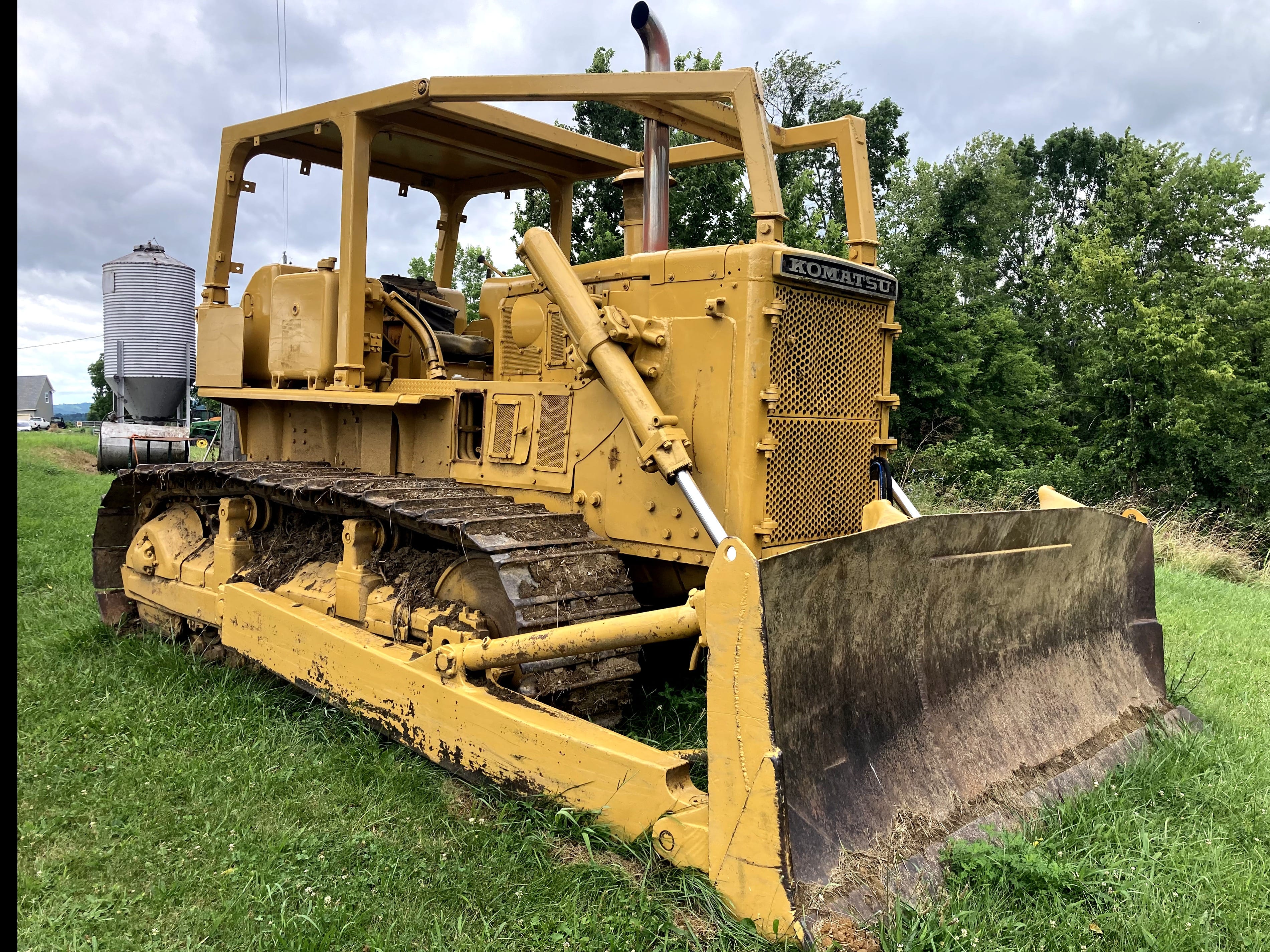 Main image Komatsu D85-12