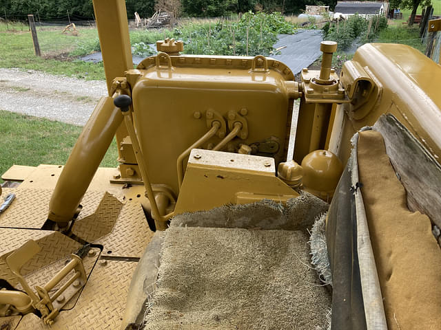 Image of Komatsu D85-12 equipment image 4