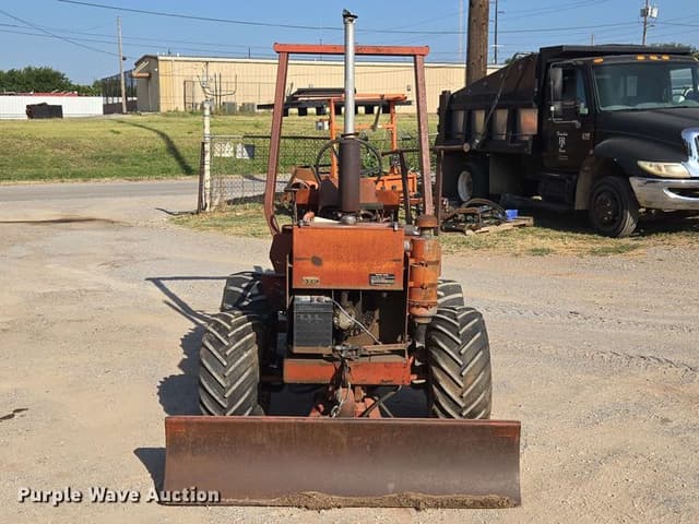 Image of Ditch Witch 2300 equipment image 1