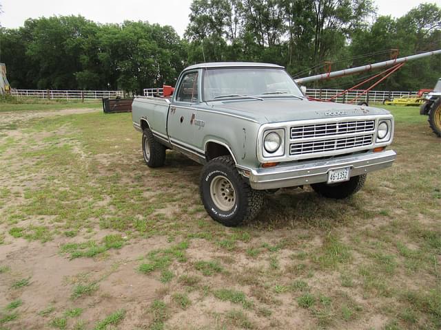 Image of Dodge Power Wagon 150 equipment image 4