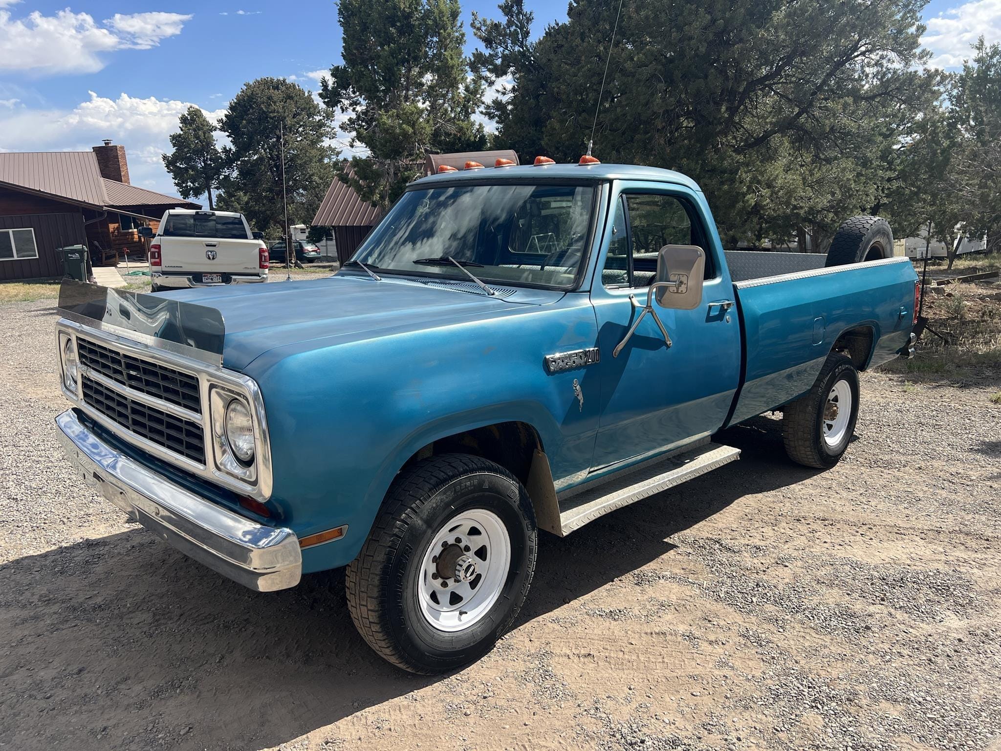 1980 Dodge Power Wagon 200  Equipment Image0