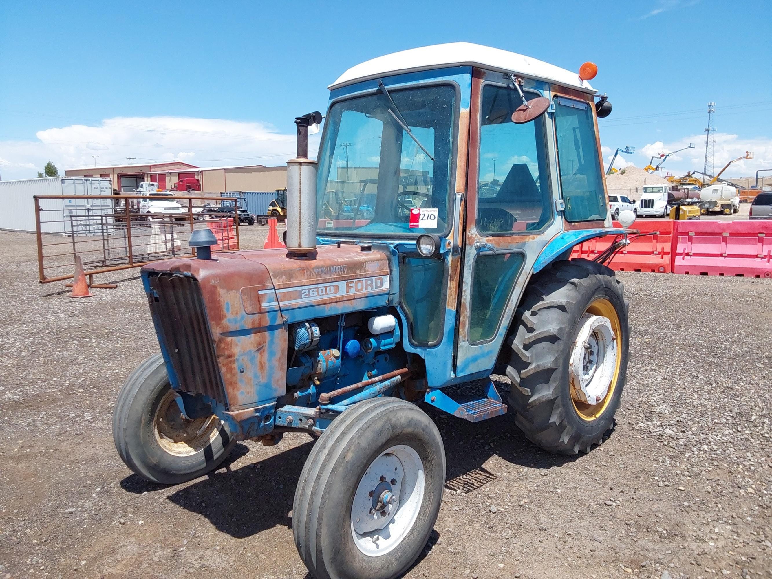 Main image Ford 2600