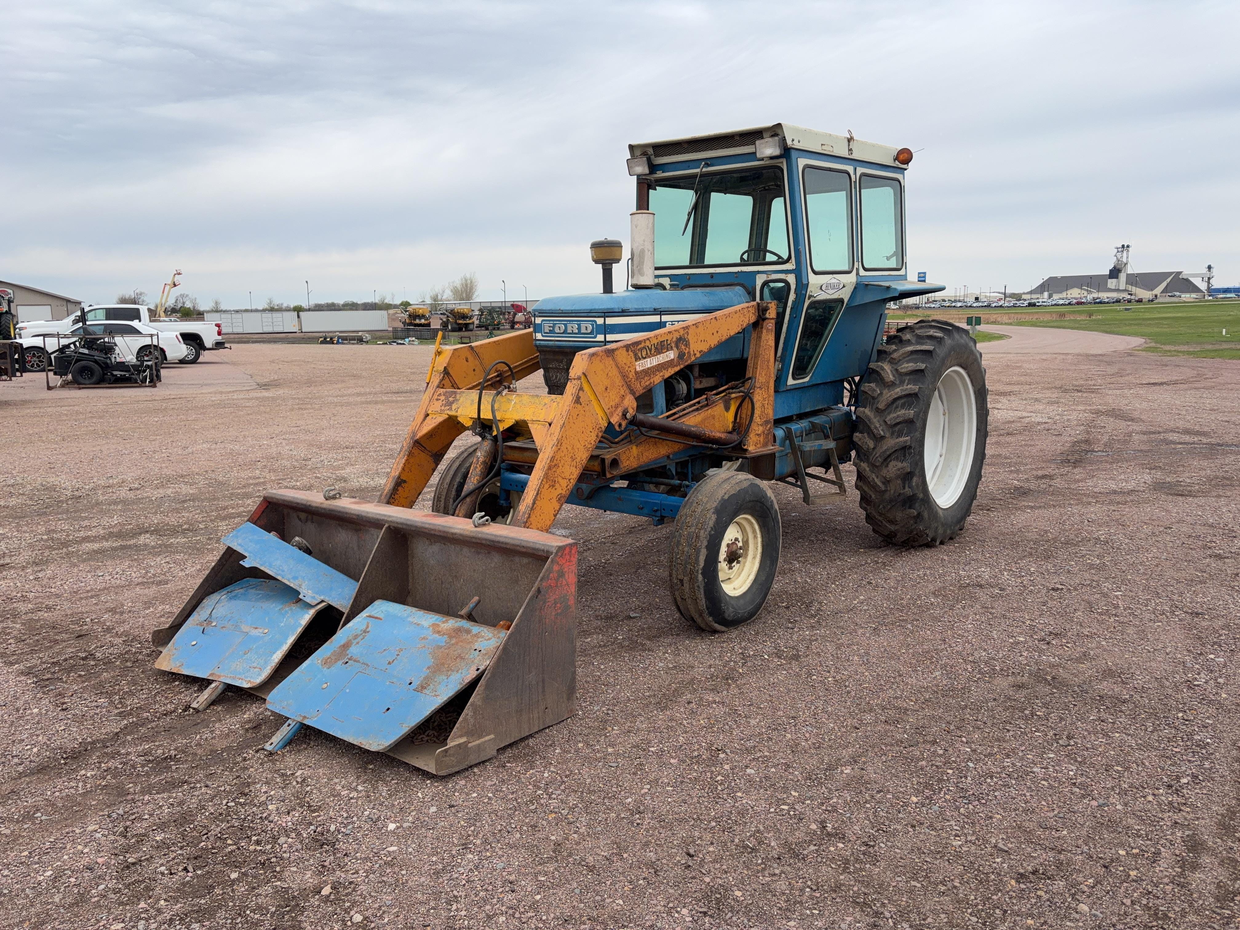 1980 Ford 6700 Equipment Image0