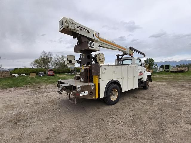 Image of Ford 7000 equipment image 4