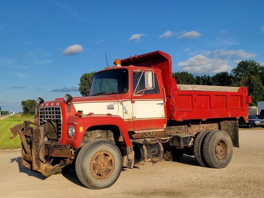 Image of Ford 8000 Primary image