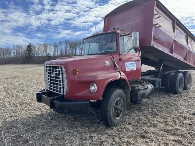 Image of Ford 8000 equipment image 1