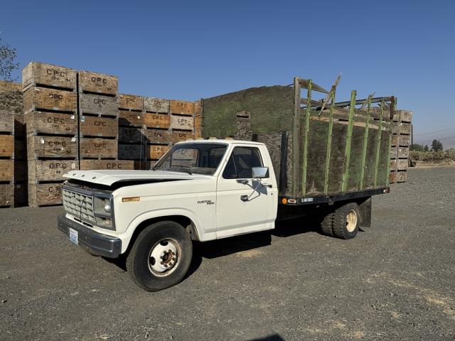 Image of Ford F-350 equipment image 1