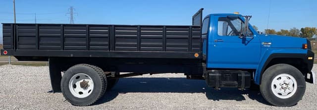 Image of Ford F-600 equipment image 4