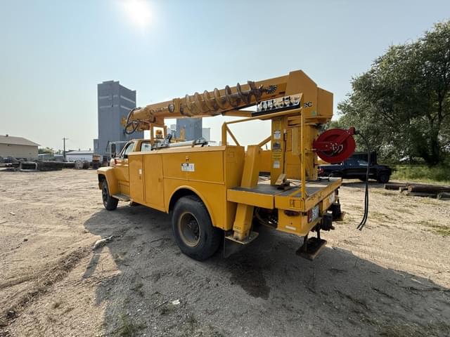 Image of Ford F-800 equipment image 3