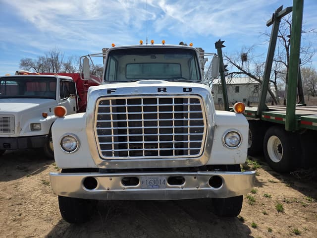 Image of Ford L9000 equipment image 1