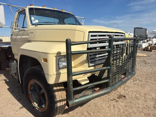 Image of Ford F-700 equipment image 1