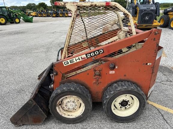 Image of Gehl HL2600 equipment image 1