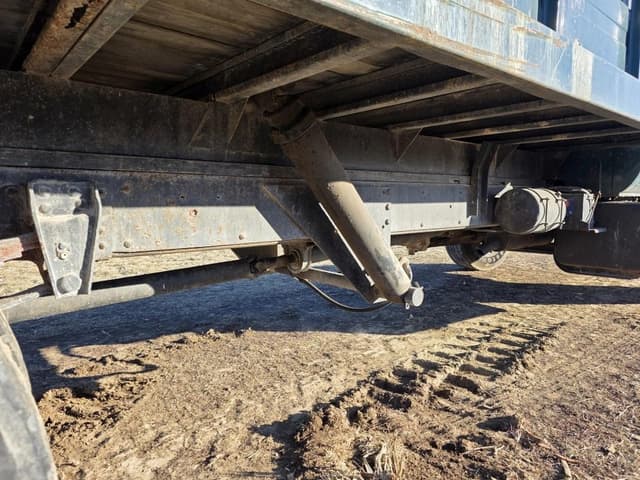 Image of GMC 7000 equipment image 3