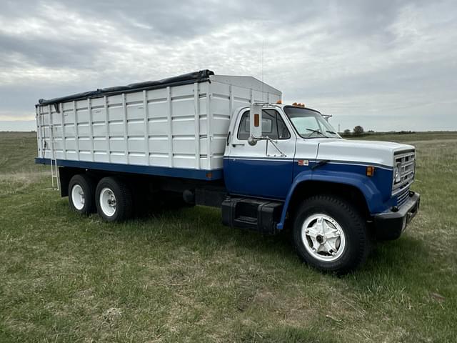 Image of GMC 7000 equipment image 1