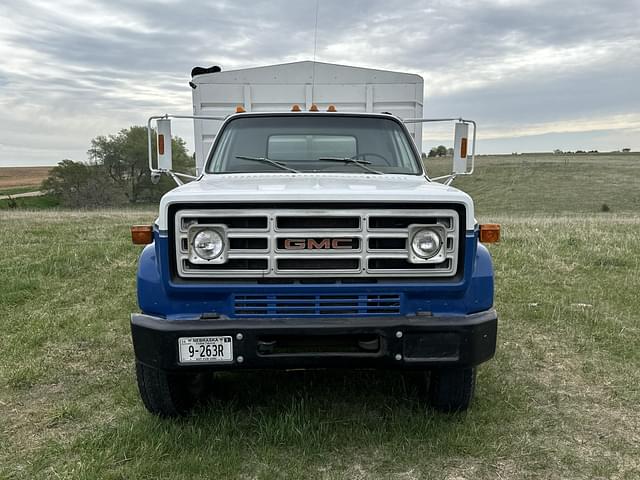 Image of GMC 7000 equipment image 2