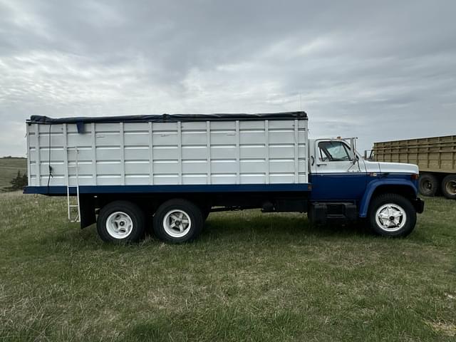 Image of GMC 7000 equipment image 3
