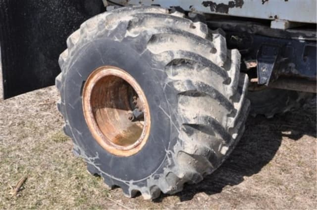 Image of GMC 7000 equipment image 3