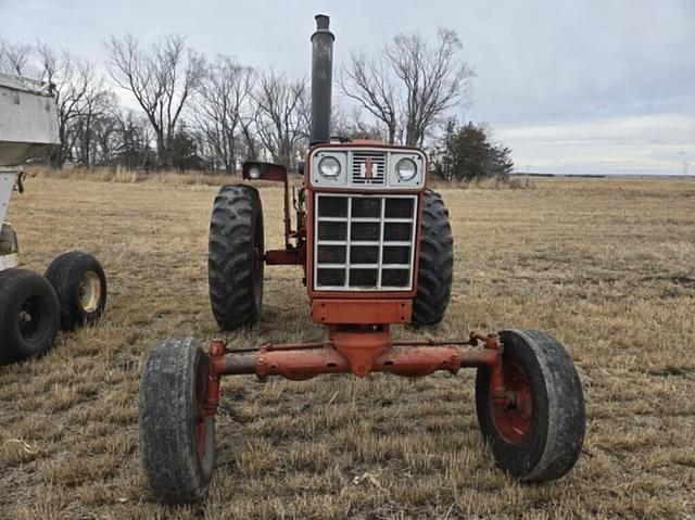 Image of International Harvester 686 equipment image 1