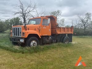 1980 International 2574 Image