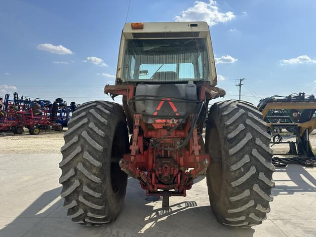 Image of International Harvester 1086 equipment image 3