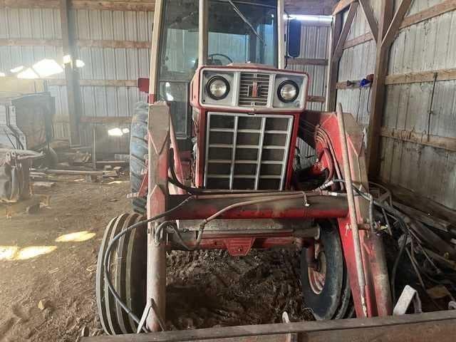 Image of International Harvester 1086 equipment image 2