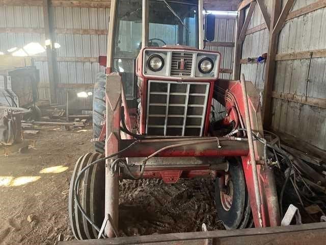 Image of International Harvester 1086 equipment image 2