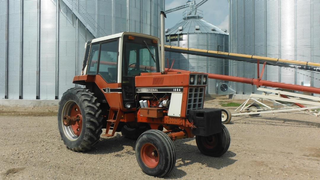Image of International Harvester 1086 Primary image