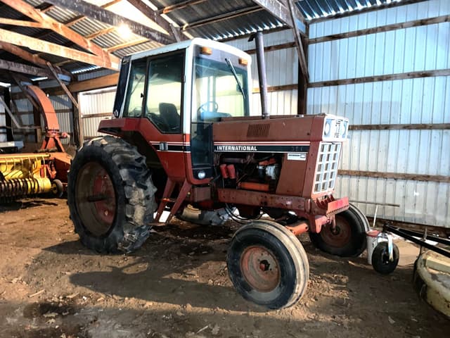 Image of International Harvester 1086 equipment image 1