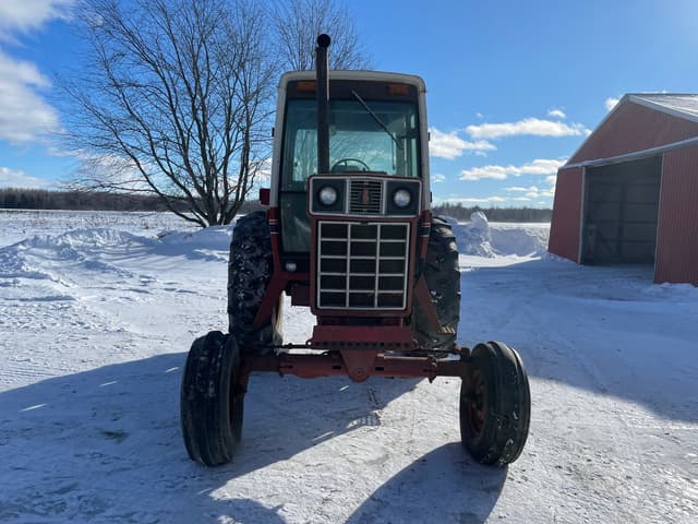 Image of International Harvester 1086 equipment image 1