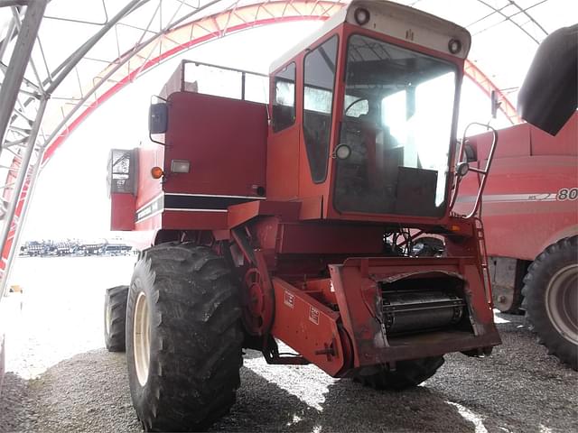 Image of International Harvester 1440 equipment image 2