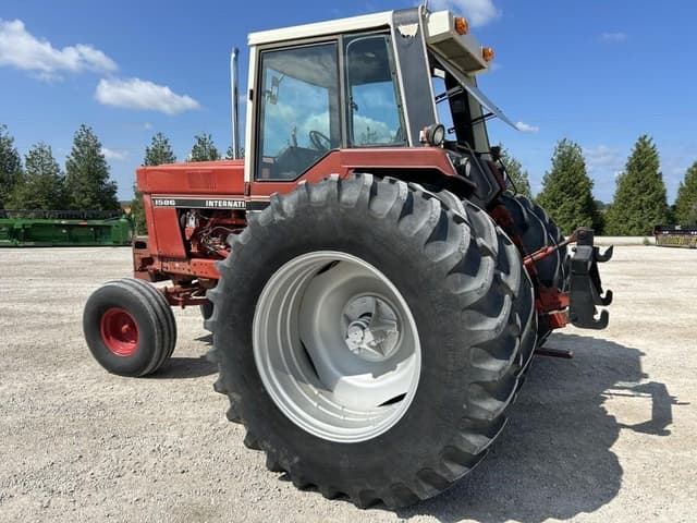 Image of International Harvester 1586 equipment image 4