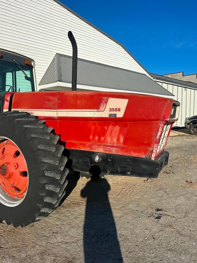 Image of International Harvester 3588 equipment image 1