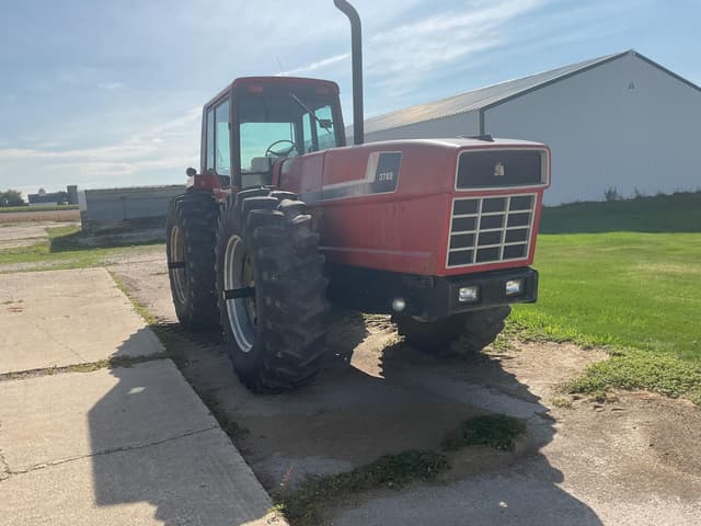 Image of International Harvester 3788 equipment image 4