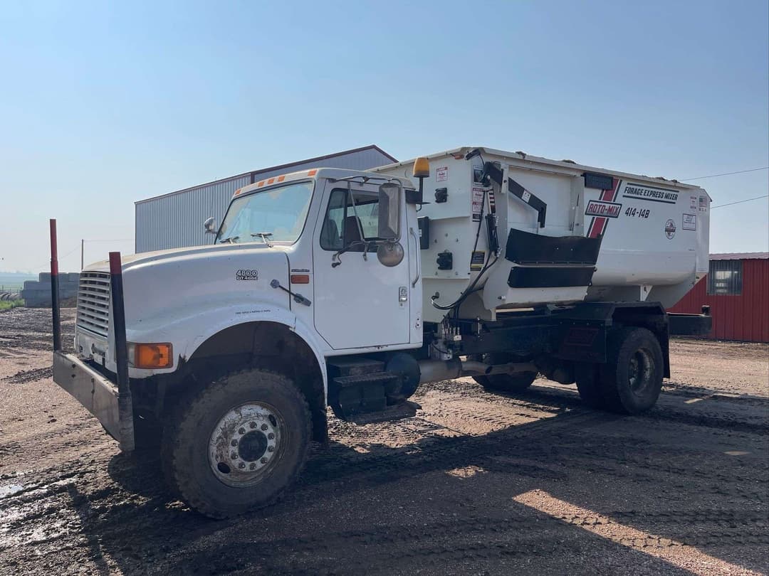 Image of International 4800 Primary image