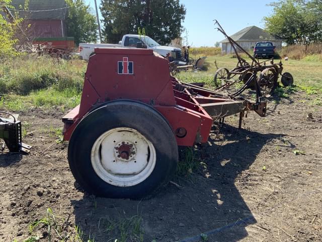 Image of International Harvester 5100 equipment image 2