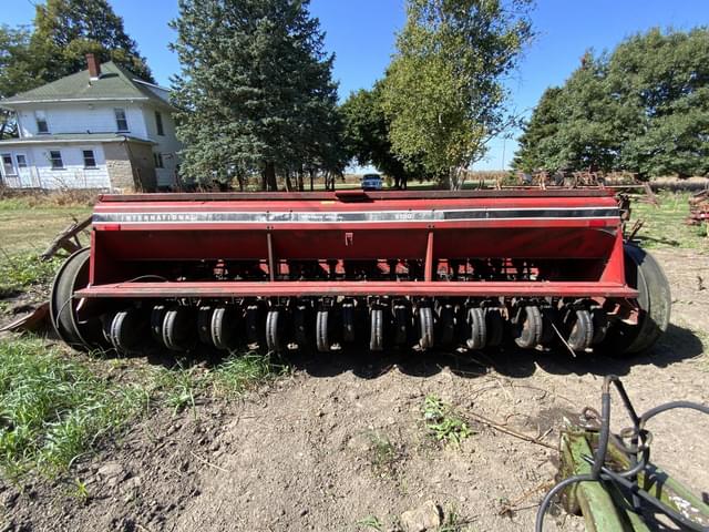 Image of International Harvester 5100 equipment image 1