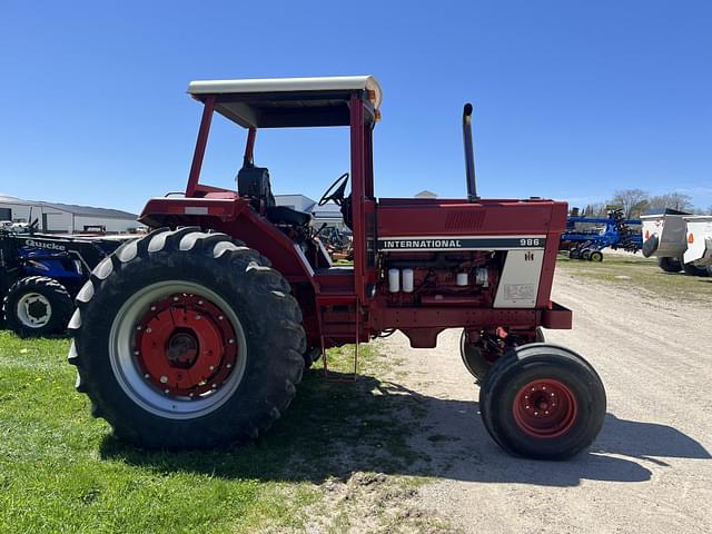 Image of International Harvester 986 equipment image 4