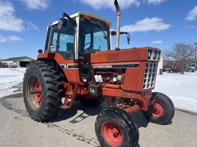 Image of International Harvester 986 equipment image 2