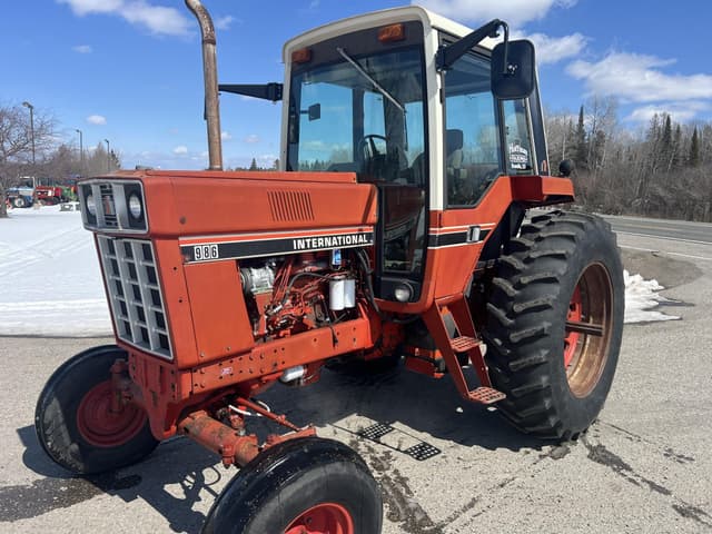 Image of International Harvester 986 equipment image 1