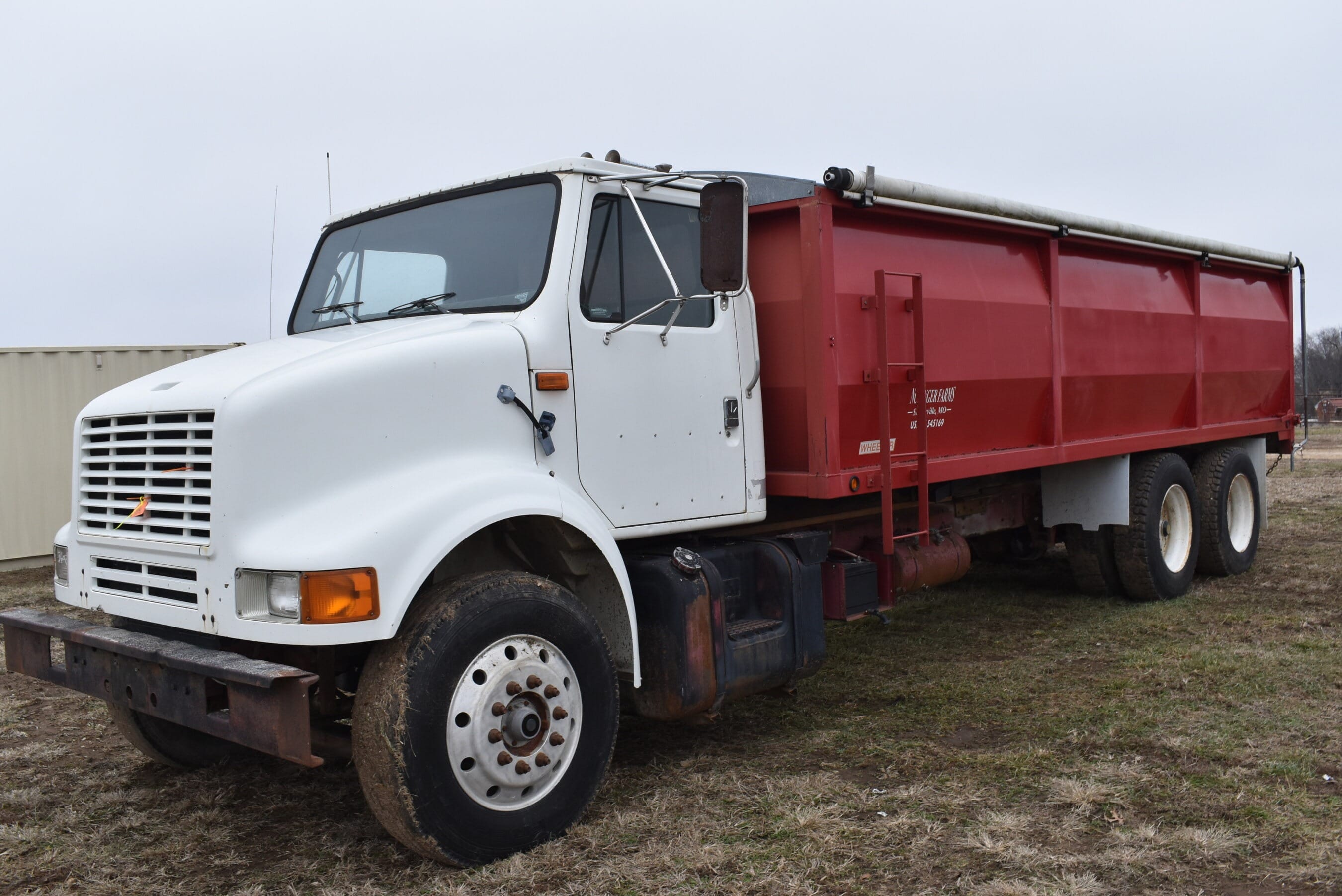 1980 International 8100 Equipment Image0