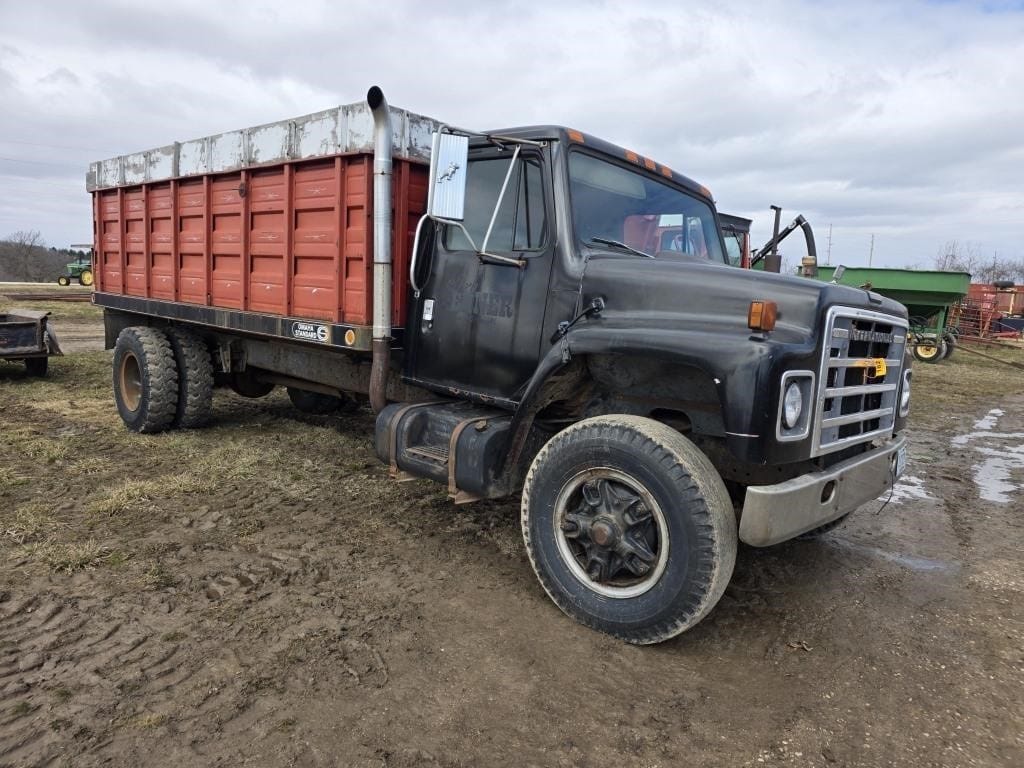 1980 International 1854 Equipment Image0