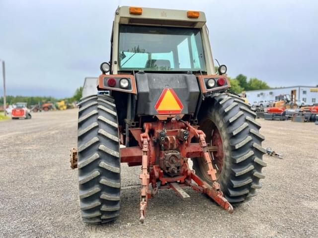 Image of International Harvester 1086 equipment image 4