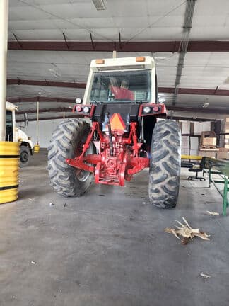Image of International Harvester 1086 equipment image 3