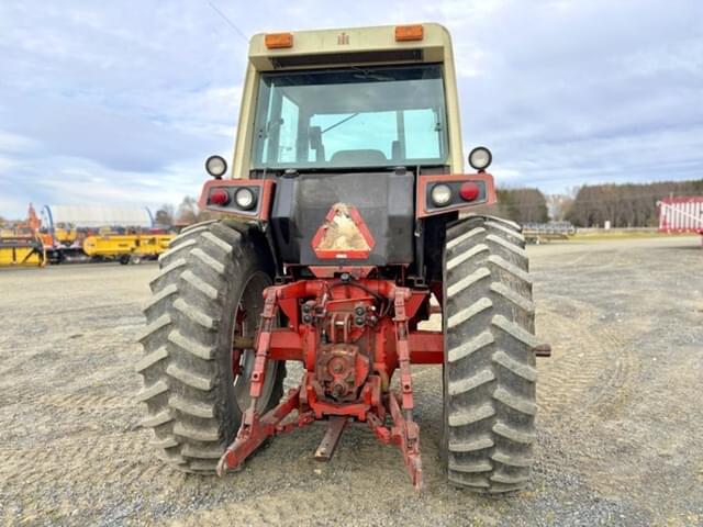 Image of International Harvester 1086 equipment image 4