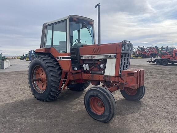 Image of International Harvester 1086 equipment image 2