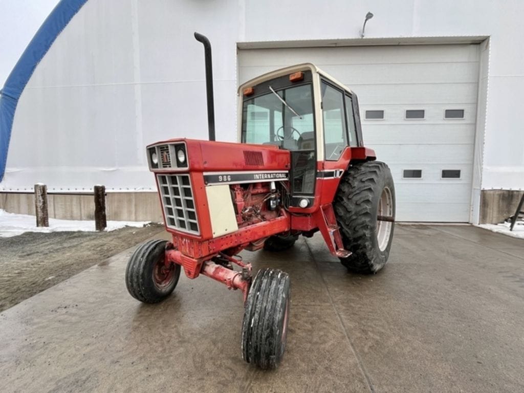 Main image International Harvester 986