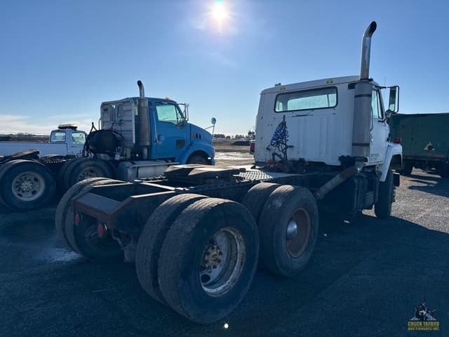 Image of International F-2275 equipment image 2