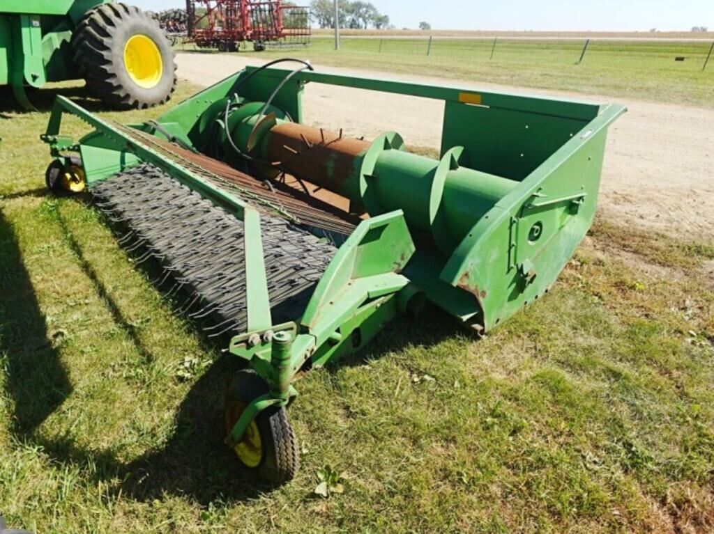 Image of John Deere 212 Primary image