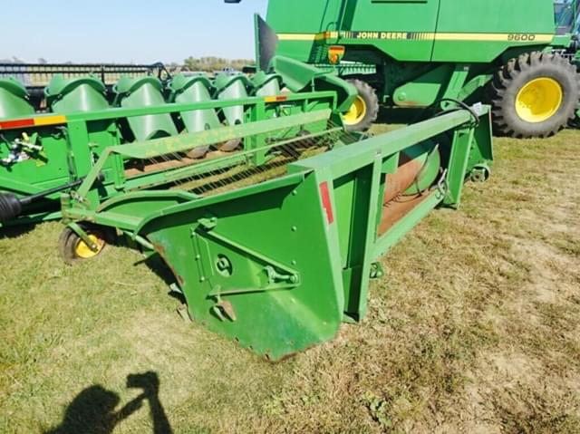 Image of John Deere 212 equipment image 1