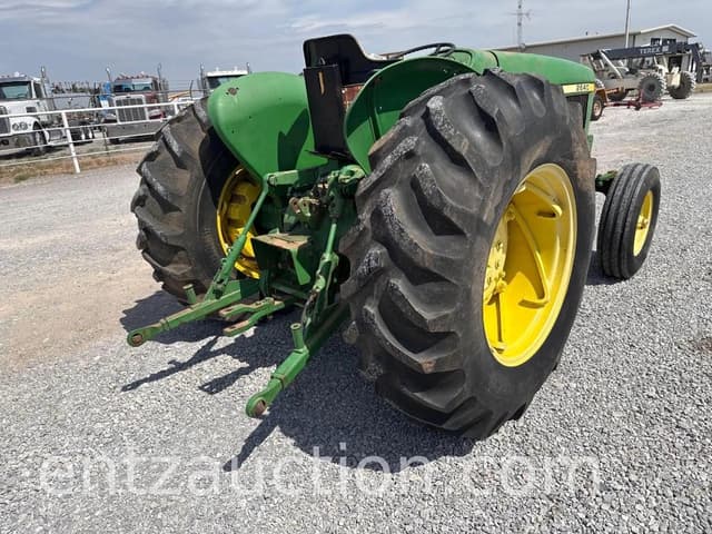 Image of John Deere 2640 equipment image 4